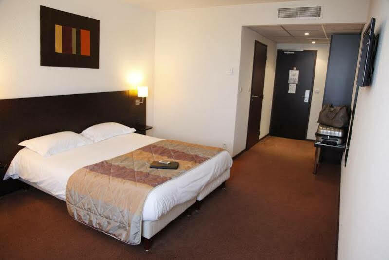 Brit Hotel Du Stade Rennes Ouest Exteriér fotografie